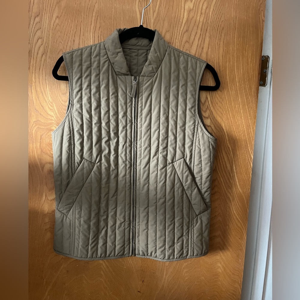 Max Mara Weekend quilted full zip puff field vest 6 - Picture 1 of 8